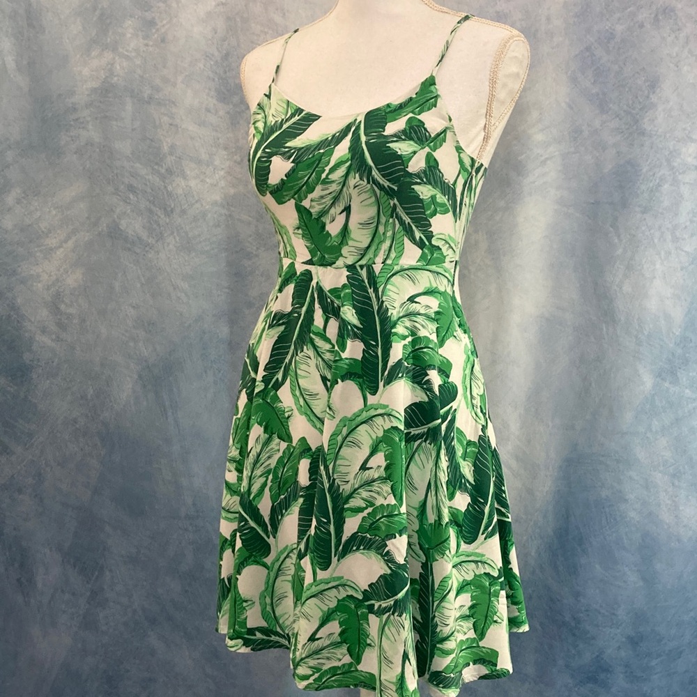 💜2for$35💜 Old Navy Tropical Green Leaf Print Mini Dress Fully Lined Beach Summer